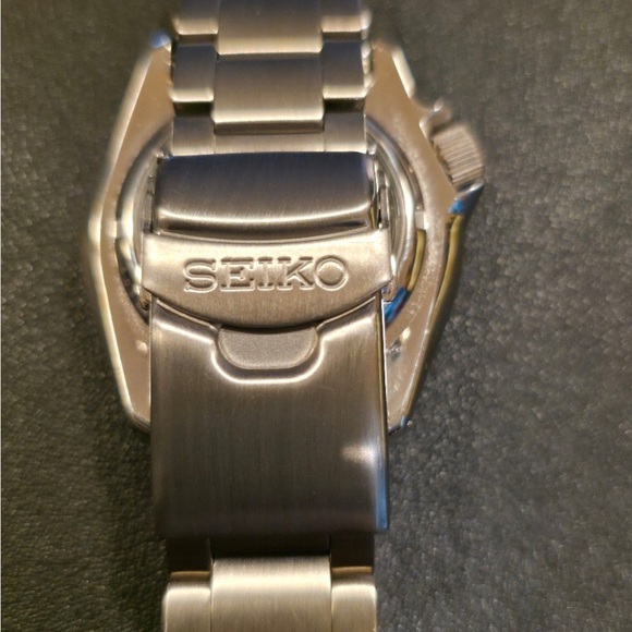 Seiko Orange Automatic Watch - Picture 3 of 7